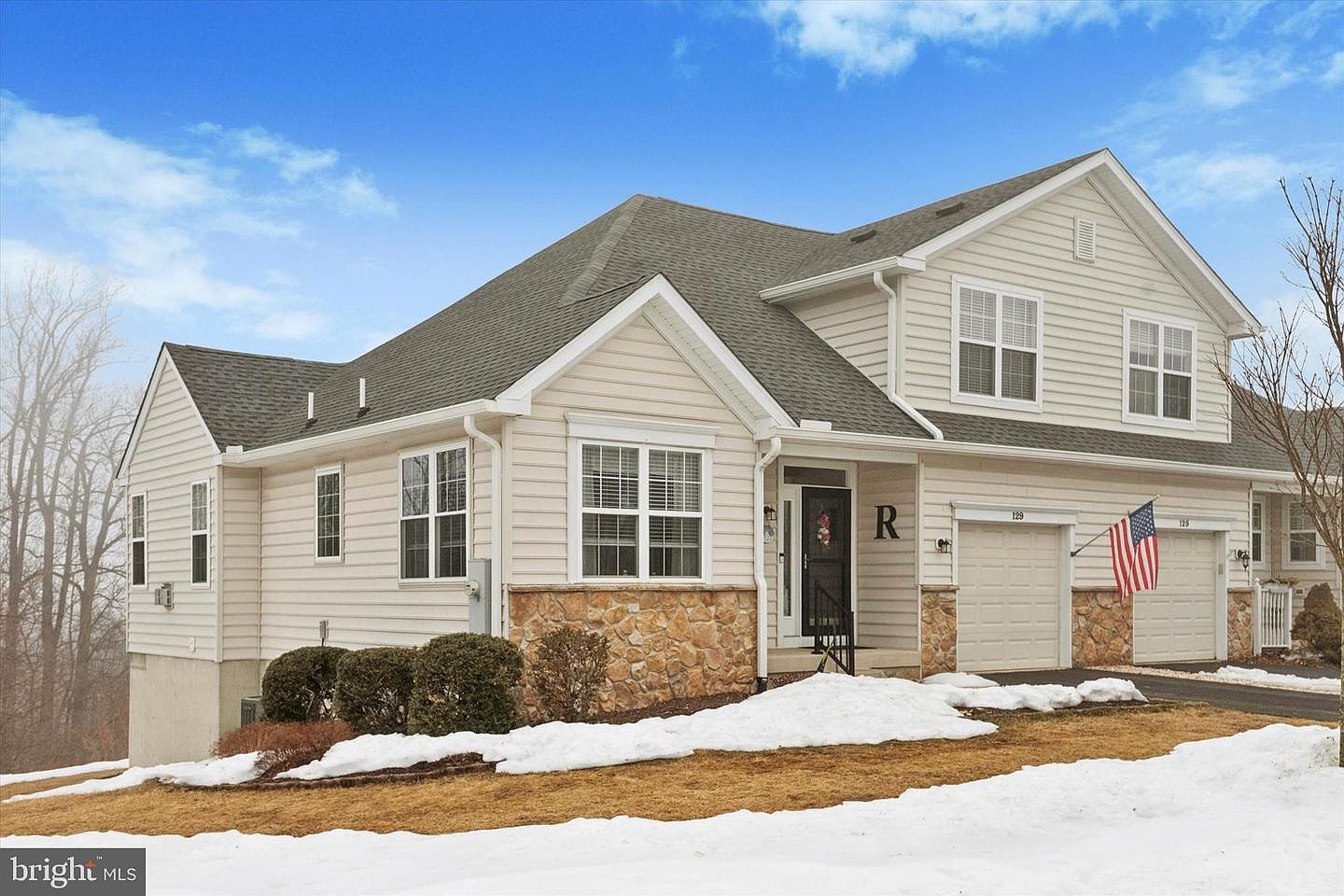 129 Haslan Ln Coatesville, PA 19320 - Thumbnail 2