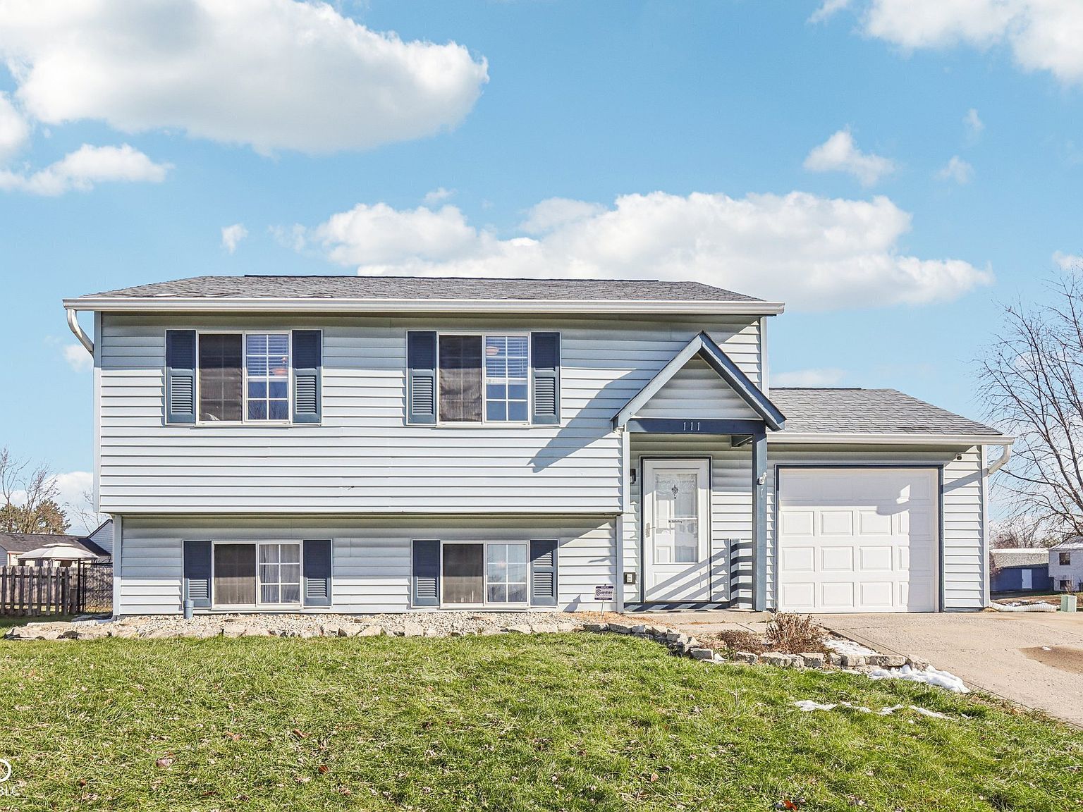 111 Meadow Creek Blvd Whiteland, IN 46184 - Thumbnail 2