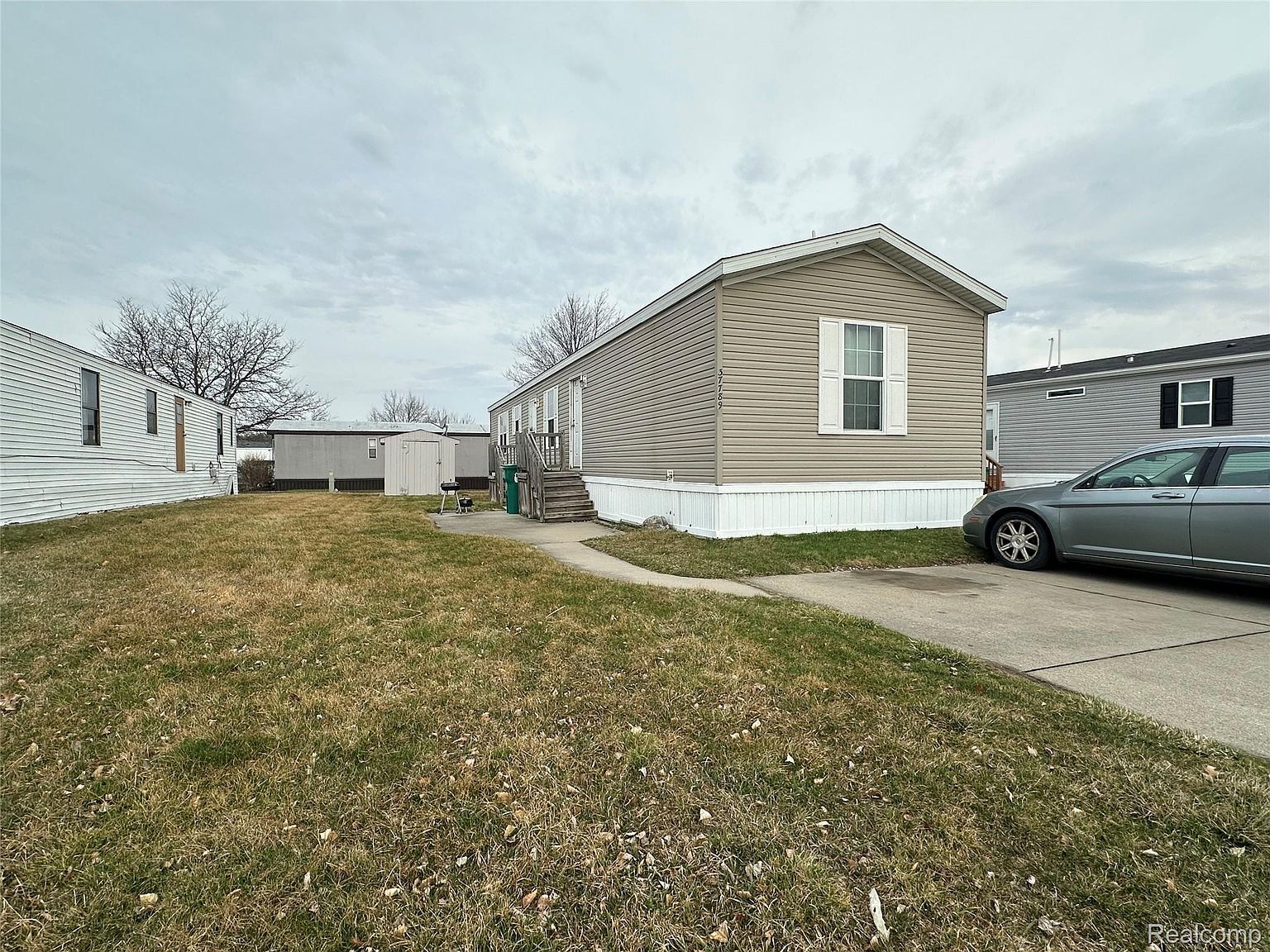 37789 Joplin Dr Clinton Twp, MI 48036, 48036
