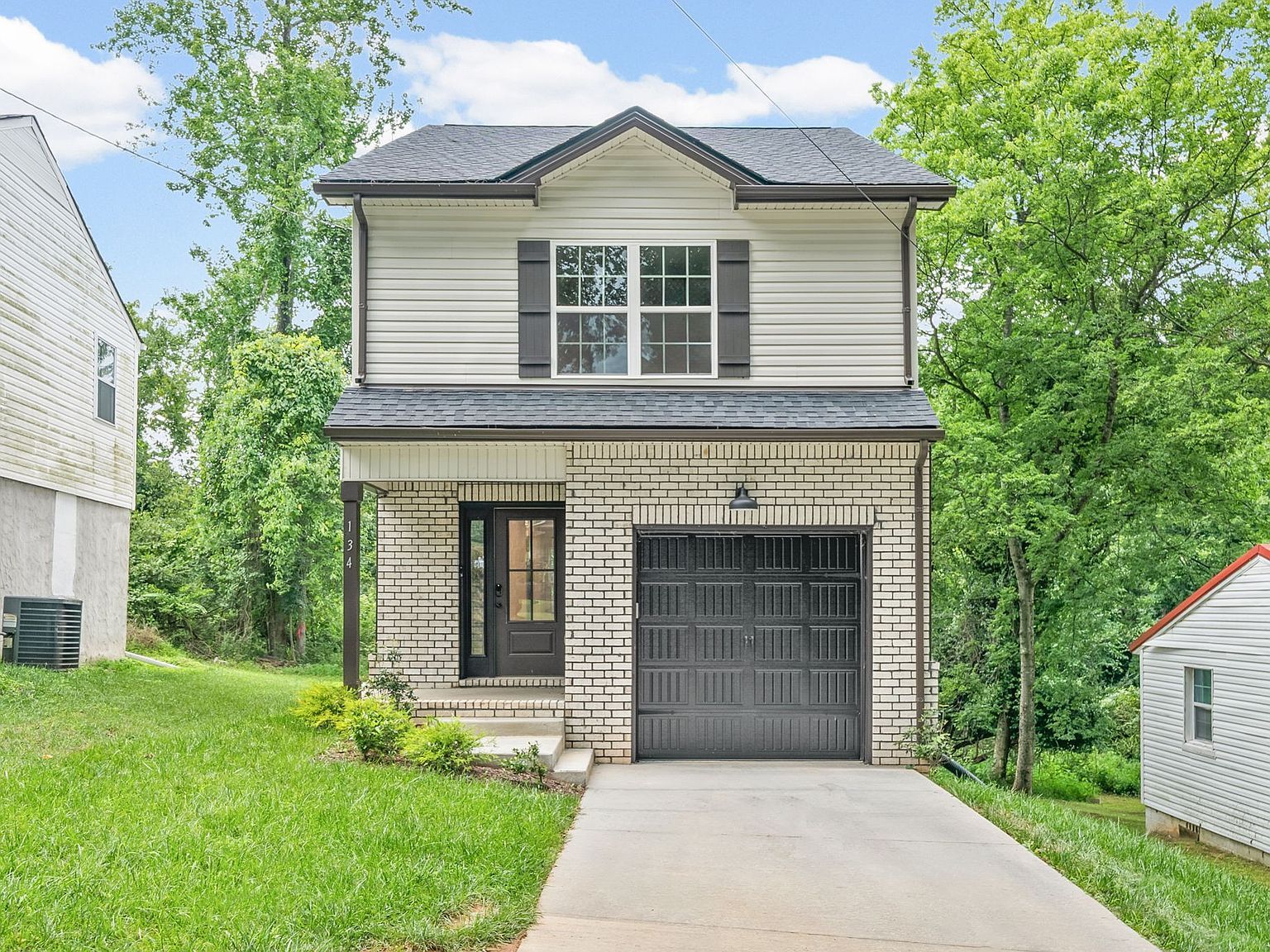 134 Cross Ln Clarksville, TN 37040, 37040