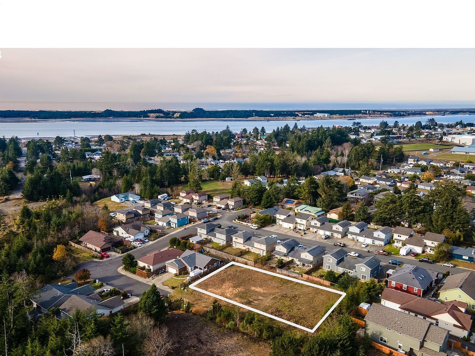 0 Fulton Ave #312 Coos Bay, OR 97420 - Thumbnail 2