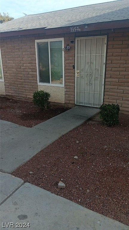 3957 Torsby Pl #0 Las Vegas, NV 89119 - Thumbnail 2