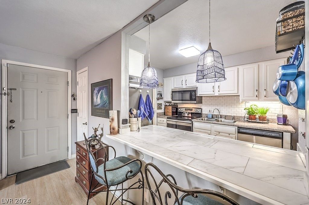 2451 N Rainbow Blvd UNIT 2118 Las Vegas, NV 89108 - Thumbnail 2