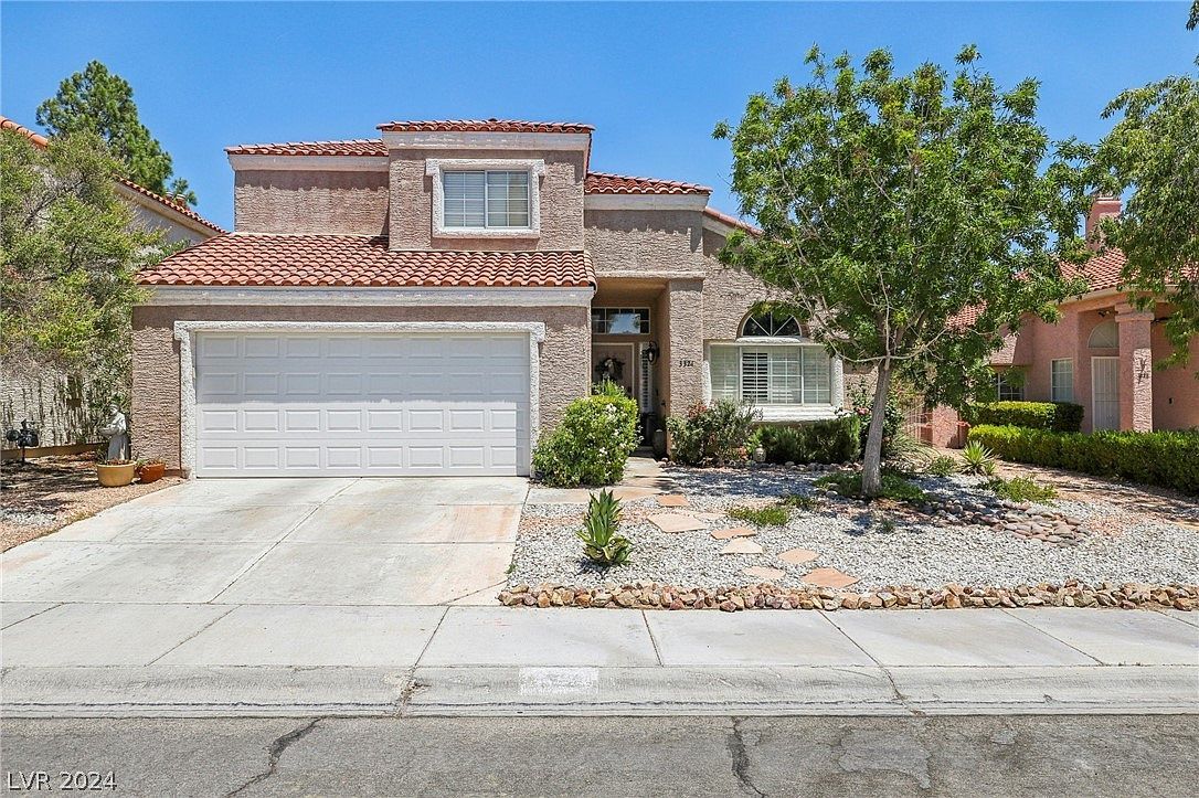 3324 Canyon Lake Dr Las Vegas, NV 89117 - Thumbnail 2