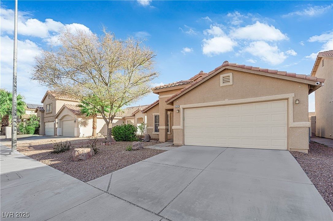 6216 Autumn Creek Dr Las Vegas, NV 89130 - Thumbnail 2