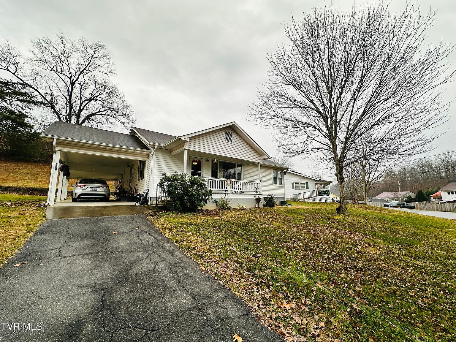 155 Reading Rd Weber City, VA 24290 - Thumbnail 2