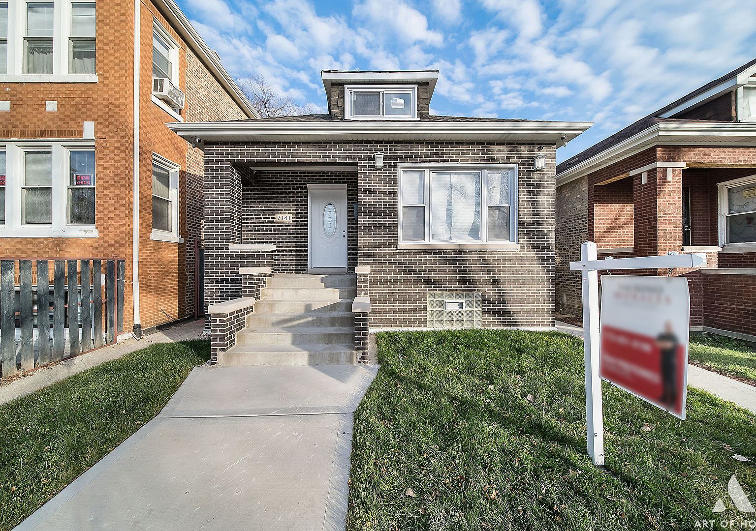 7141 S Artesian Ave Chicago, IL 60629 - Thumbnail 2