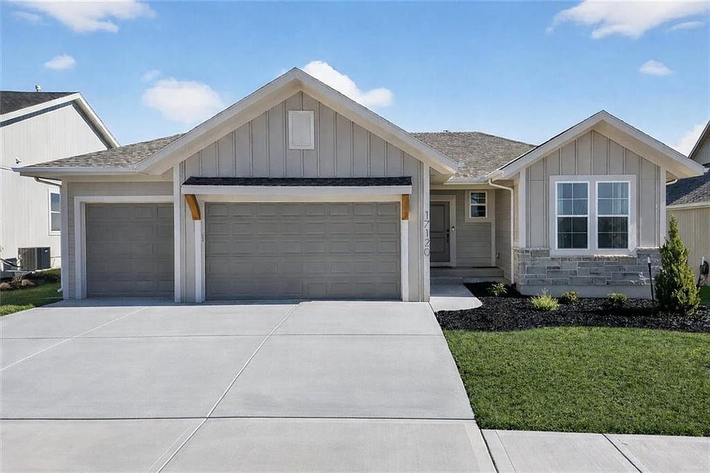 17120 W 168th Pl Olathe, KS 66062  | Single Family