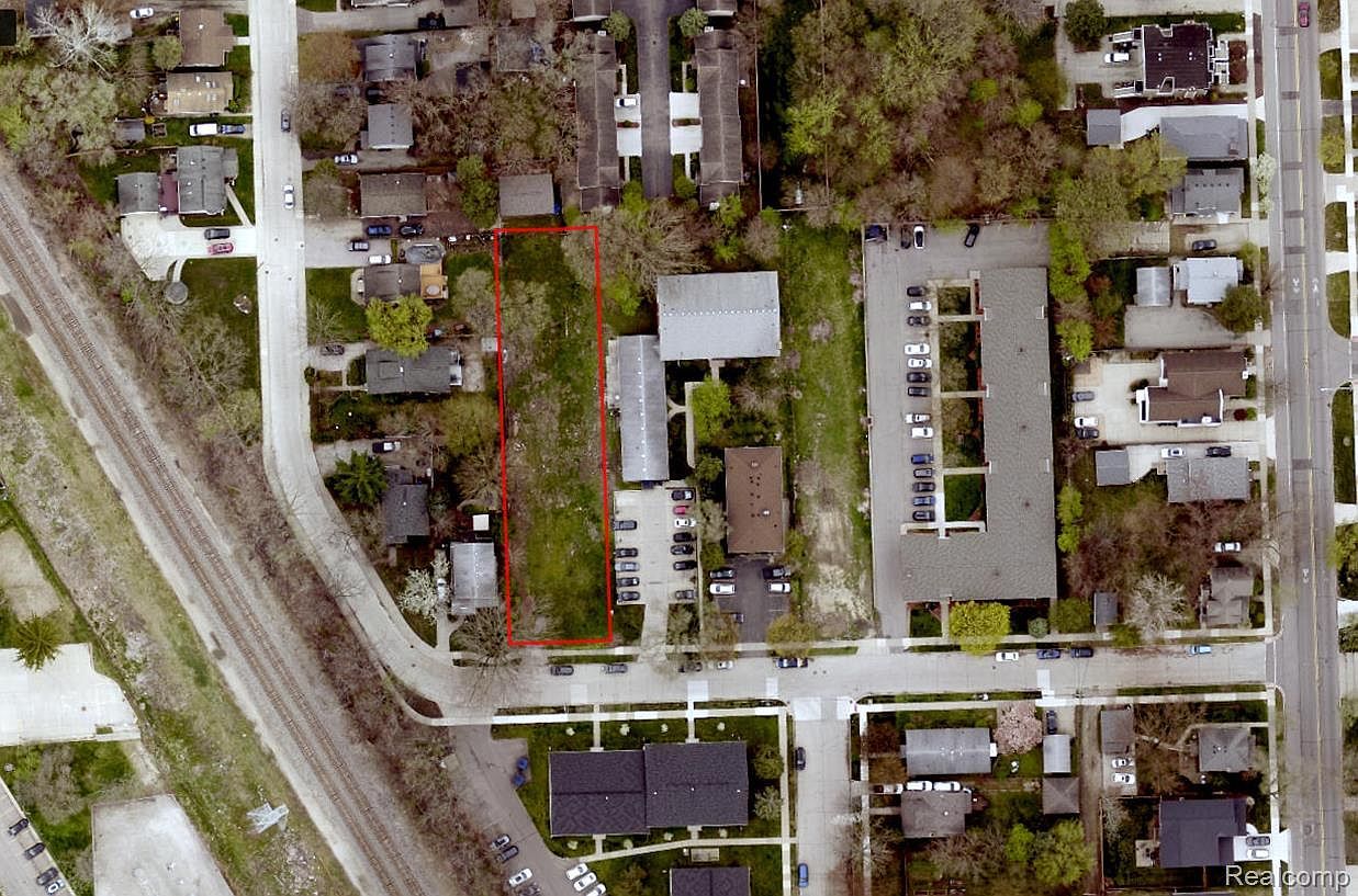 414 Oakland Ave Royal Oak, MI 48067 - Thumbnail 2