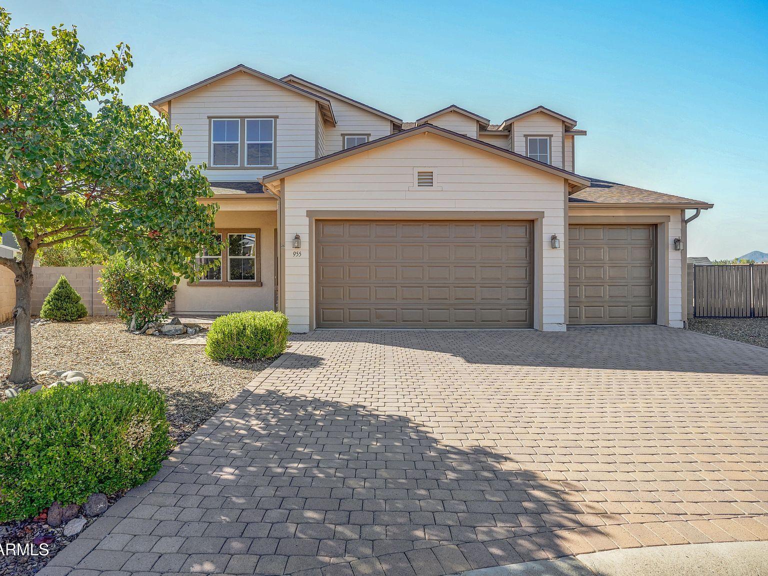 955 N Ceballos Ct Dewey, AZ 86327 - Thumbnail 2