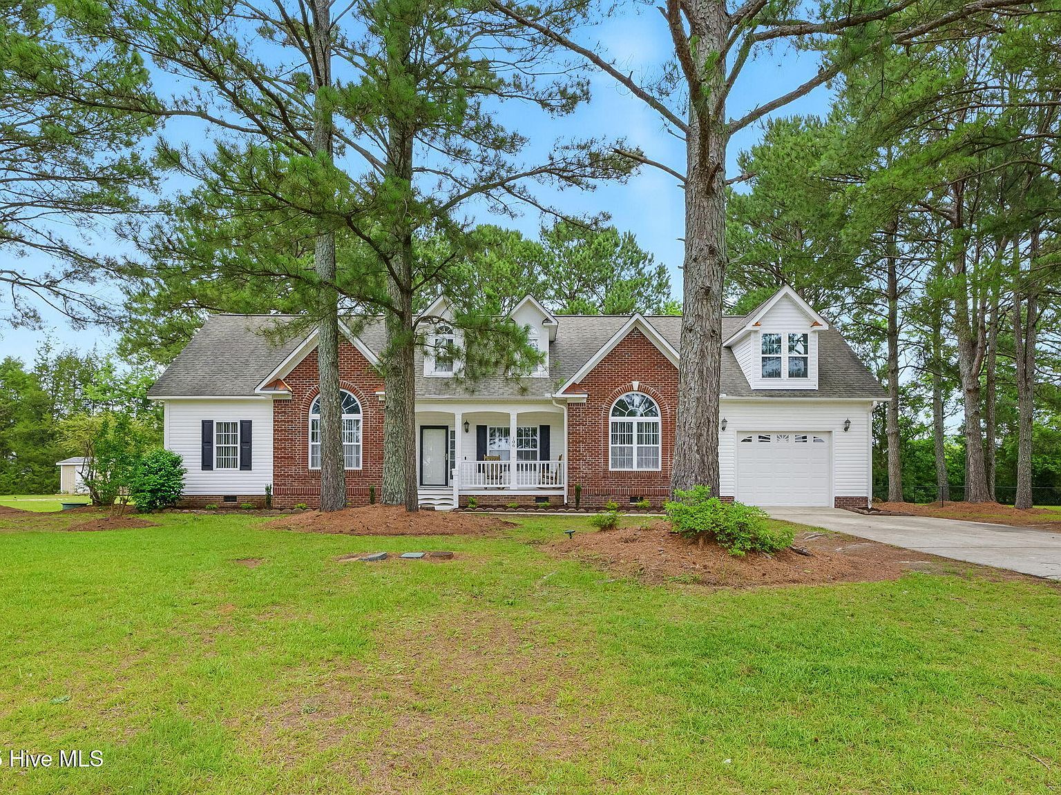 106 Eagle Crest Ln Princeton, NC 27569 - Thumbnail 2