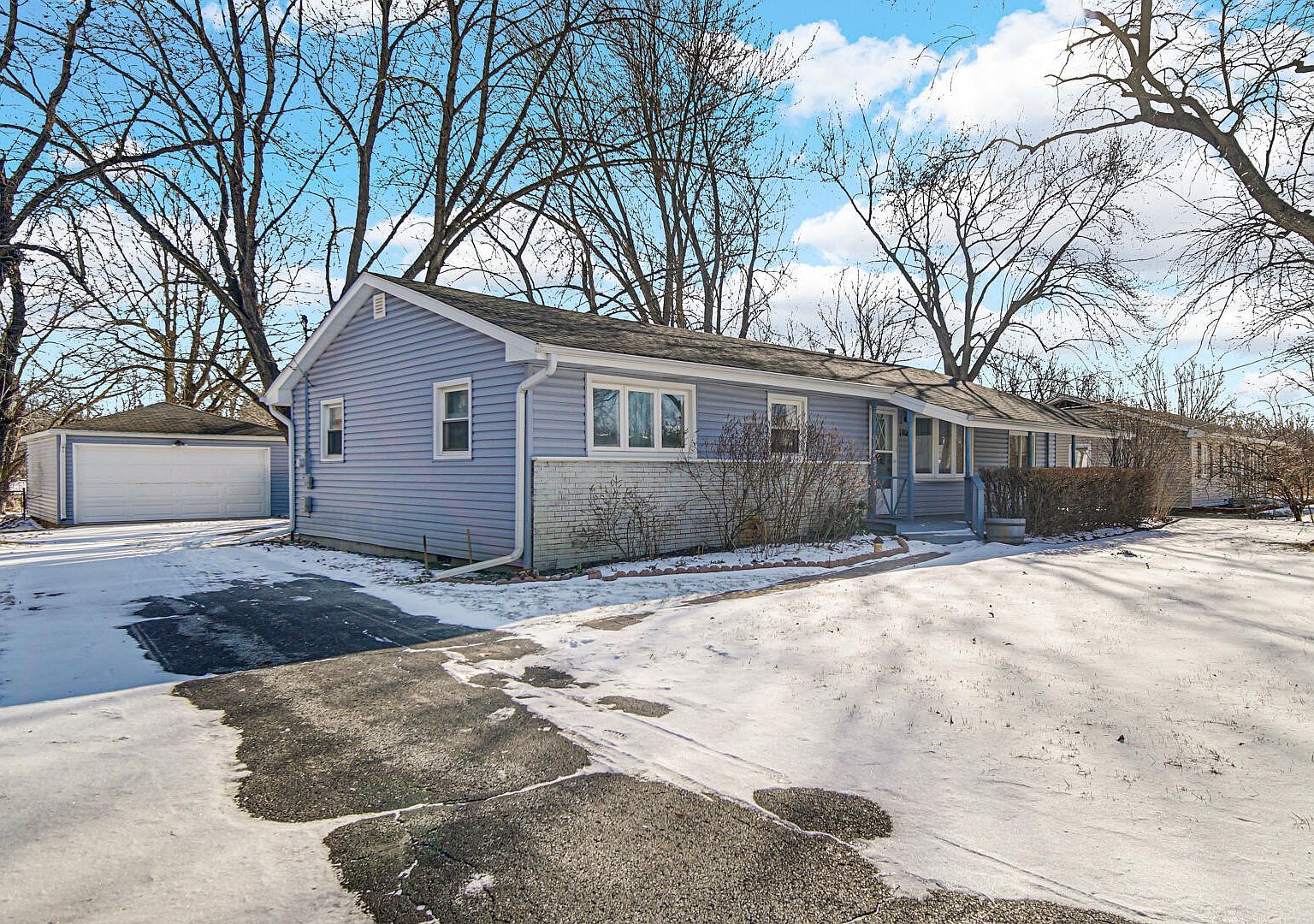 1906 Sherman St Schererville, IN 46375 - Thumbnail 2