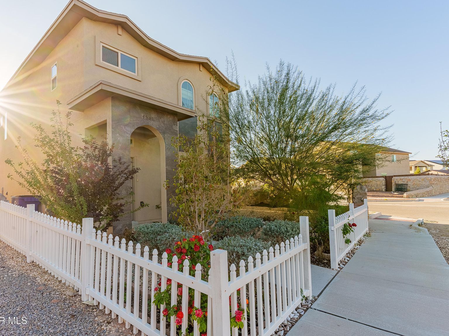 4561 Mark Avizo St El Paso, TX 79938 - Thumbnail 2