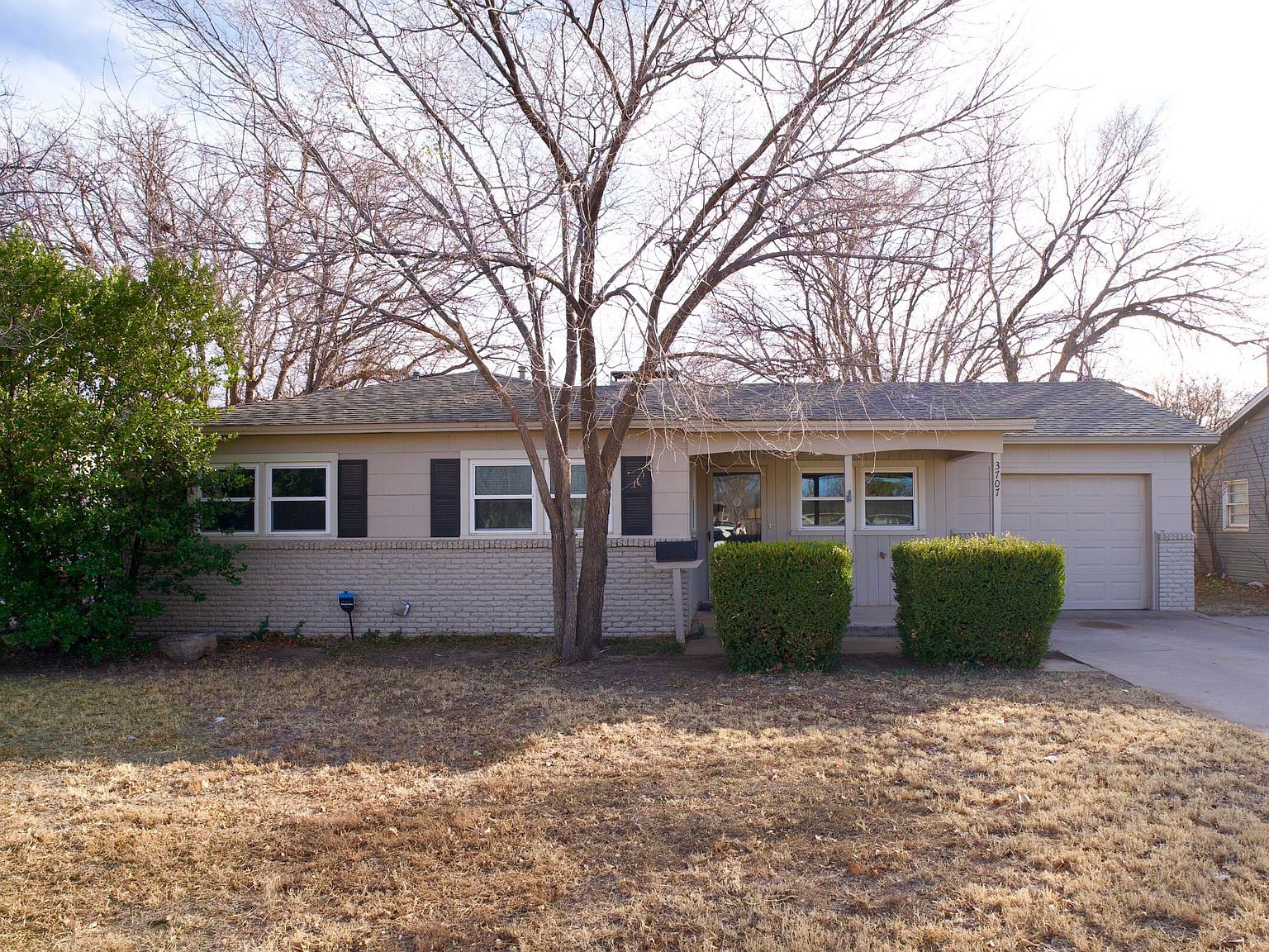 3707 32nd St Lubbock, TX 79410 - Thumbnail 2