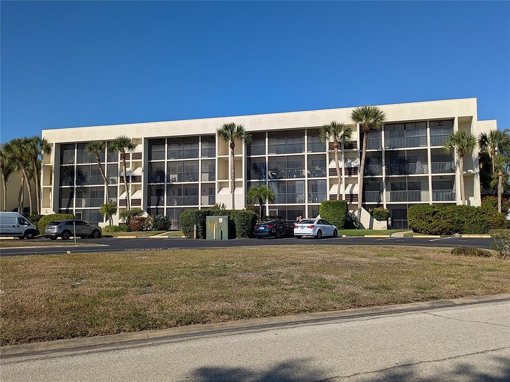 6114 43RD STREET W #106E Bradenton, FL 34210, 34210