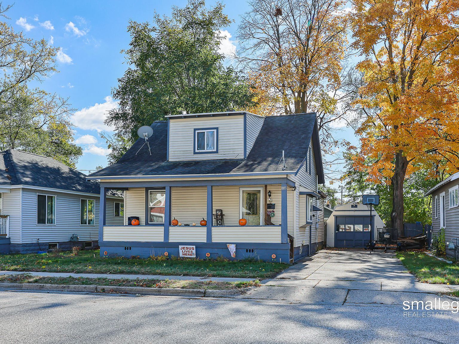 1085 E Larch Ave Muskegon, MI 49442 - Thumbnail 2