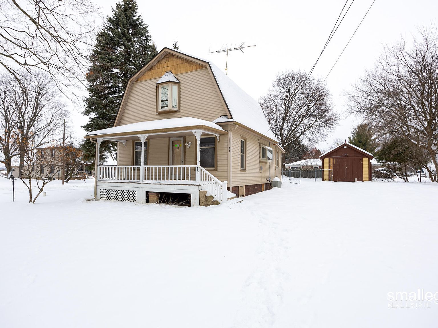 49 N 2nd St NW Kent City, MI 49330 - Thumbnail 2