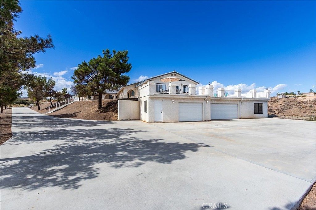 8384 Highland Ct Hesperia, CA 92344 - Thumbnail 2