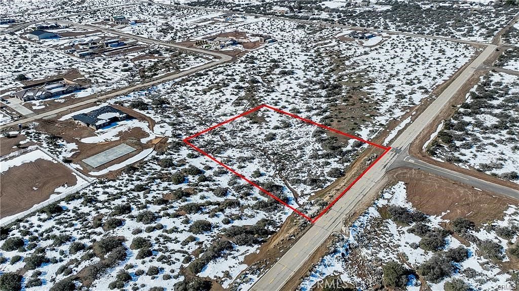 9077 Mesquite St #6 Phelan, CA 92371 - Thumbnail 2