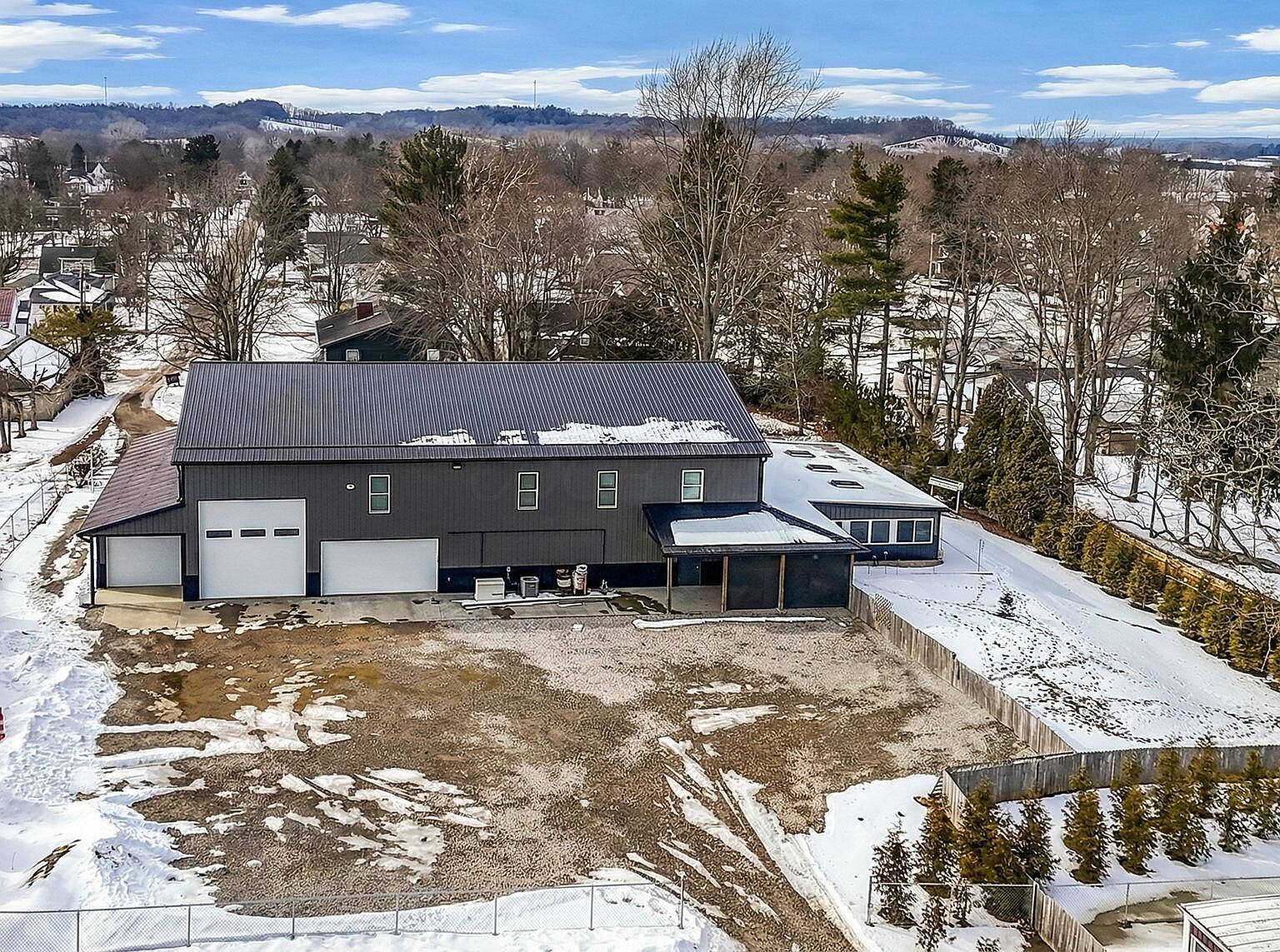 427 Maple Ave Utica, OH 43080  | Single Family