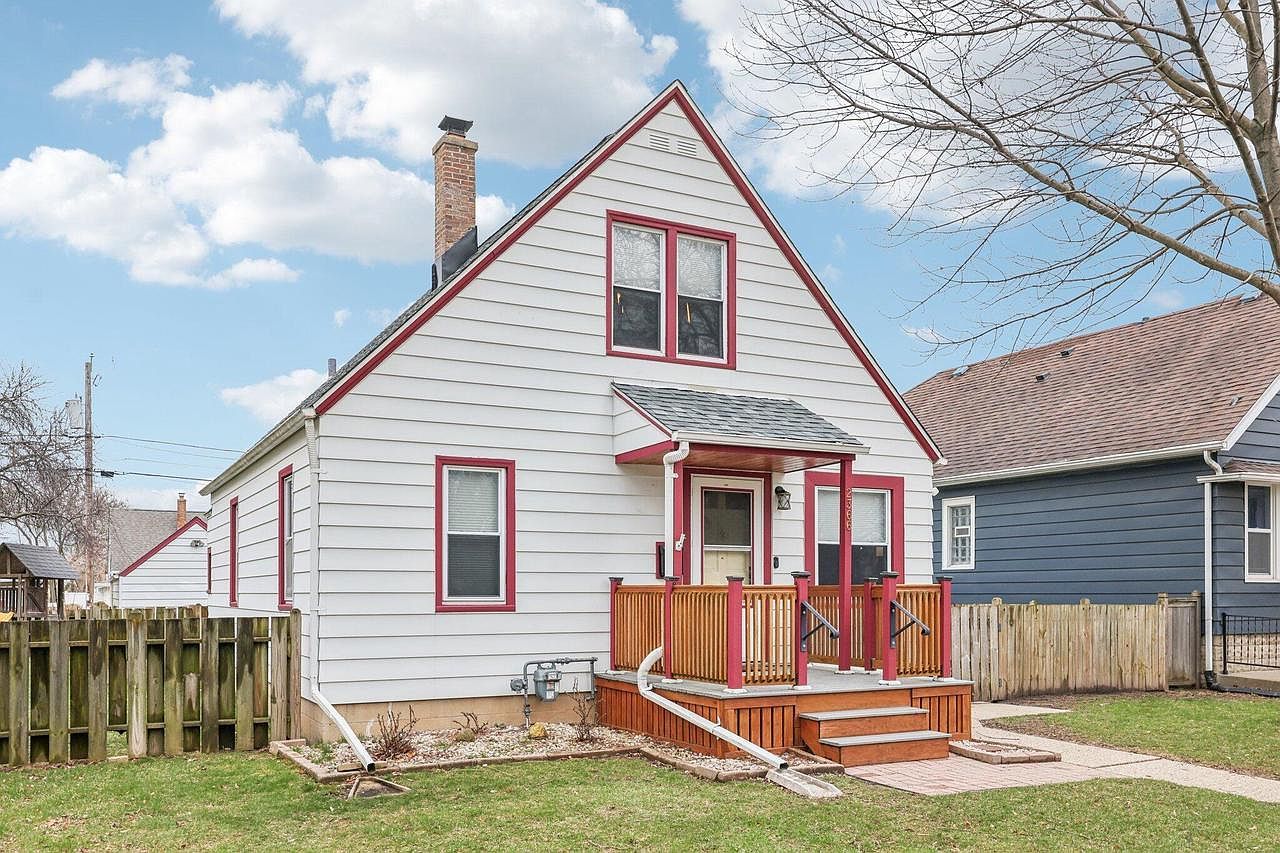 2366 S 66th St West Allis, WI 53219  | Single Family