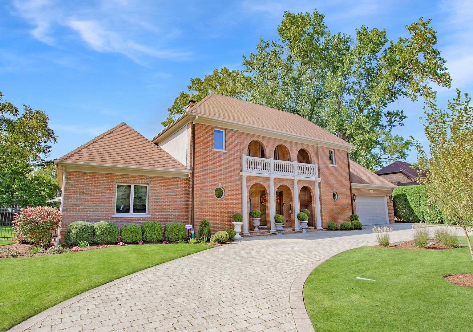 900 N Prospect Ave Park Ridge, IL 60068 - Thumbnail 2