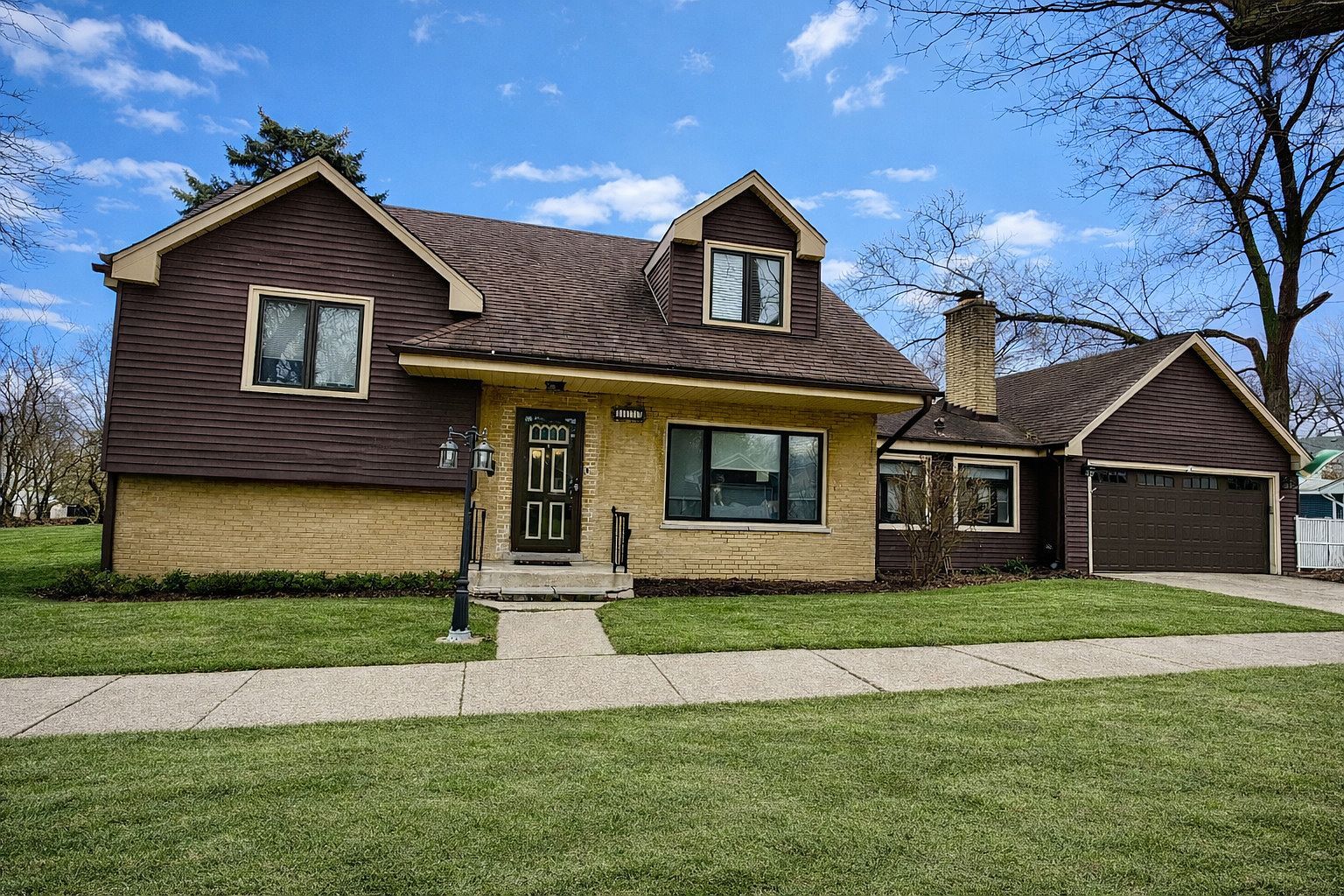 1015 Frances Pkwy Park Ridge, IL 60068 - Thumbnail 2