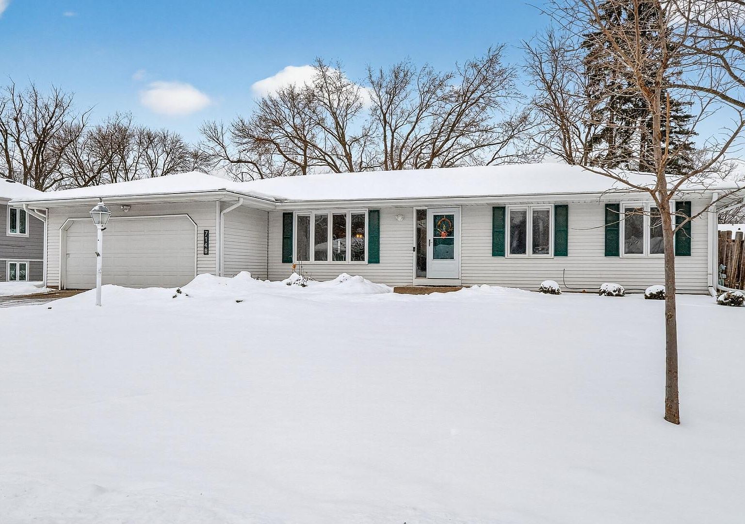 7148 Glenross Rd Woodbury, MN 55125 - Thumbnail 2
