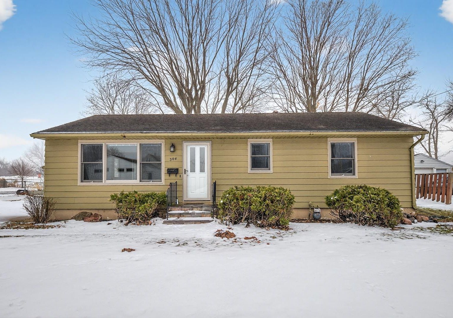 304 16th Ave NE Austin, MN 55912 - Thumbnail 2