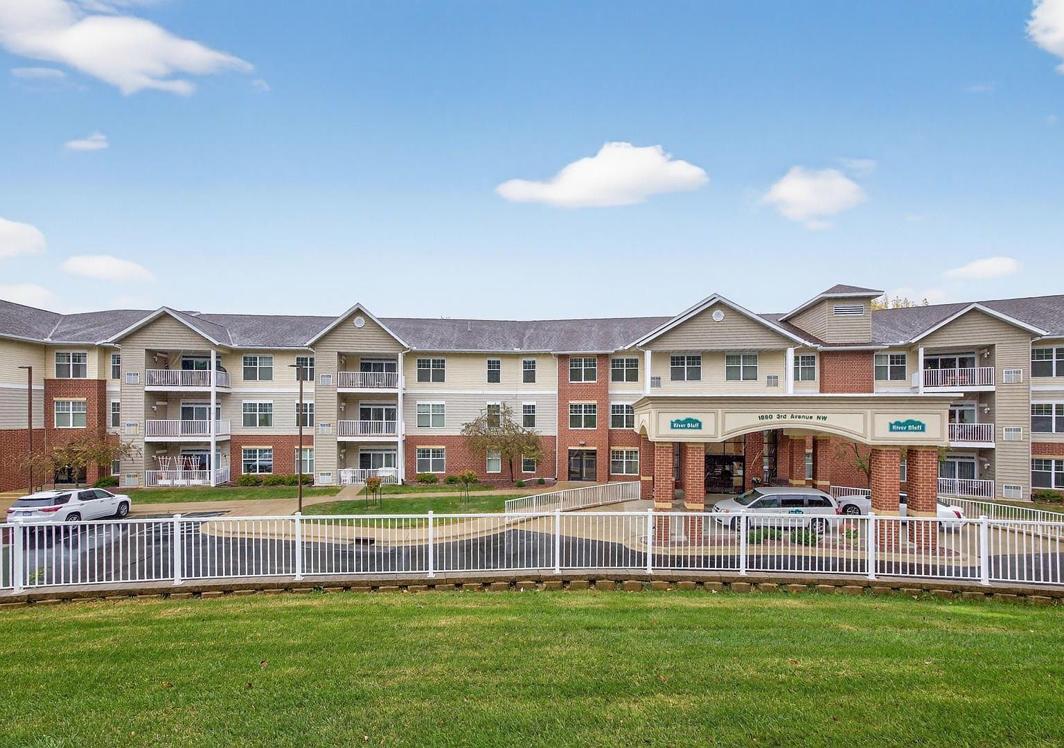 1880 3rd Ave NW Unit 211 Rochester, MN 55901 - Thumbnail 2