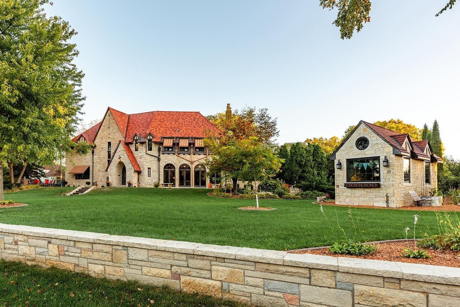 661 Market St Winona, MN 55987 - Thumbnail 2