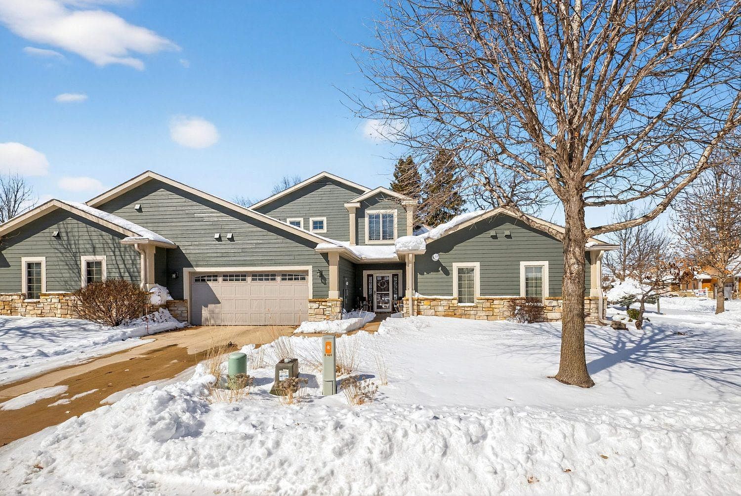 671 Panorama Cir NW Rochester, MN 55901  | Single Family