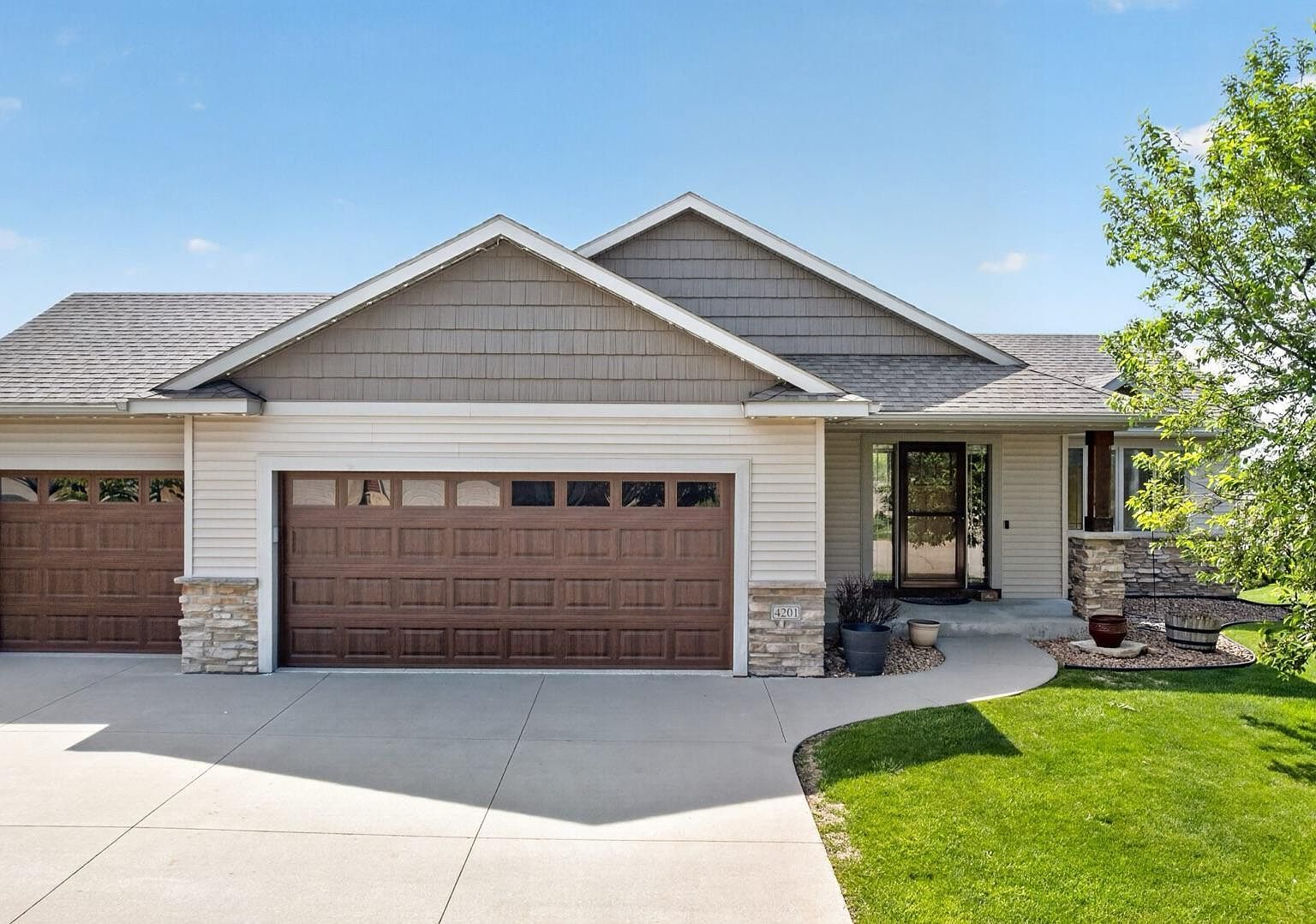 4201 Dodge Ln NE Rochester, MN 55906, 55906