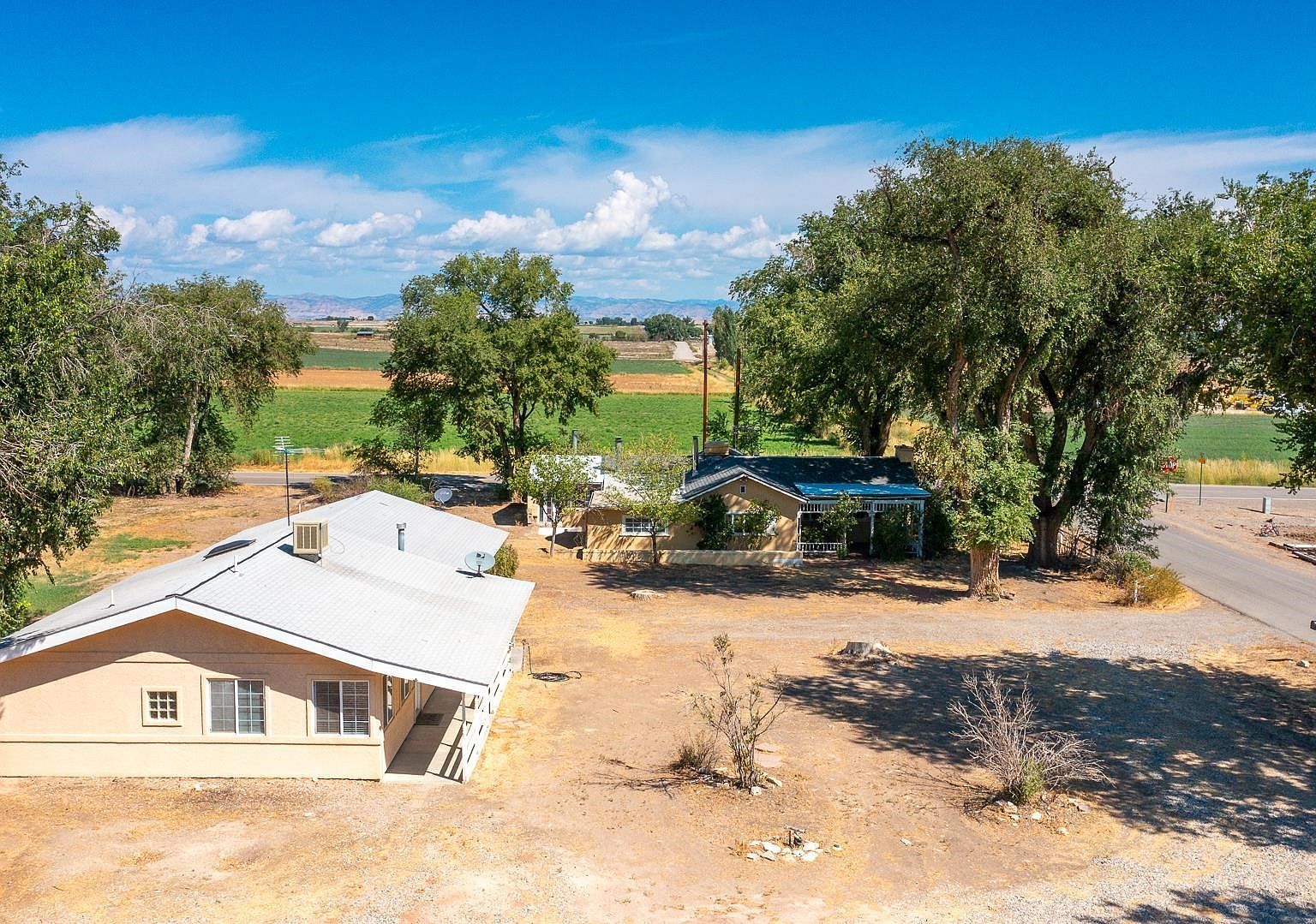 1249 M Rd Loma, CO 81524 - Thumbnail 2