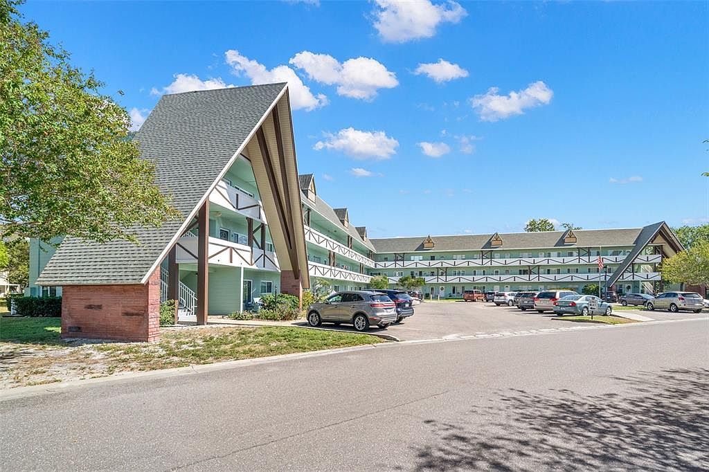 2043 Denmark St APT 59 Clearwater, FL 33763 - Thumbnail 2