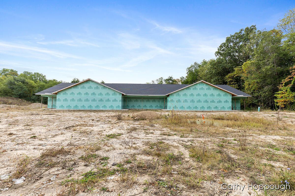 533 E Washington St #A-B C D Ionia, MI 48846 - Thumbnail 2