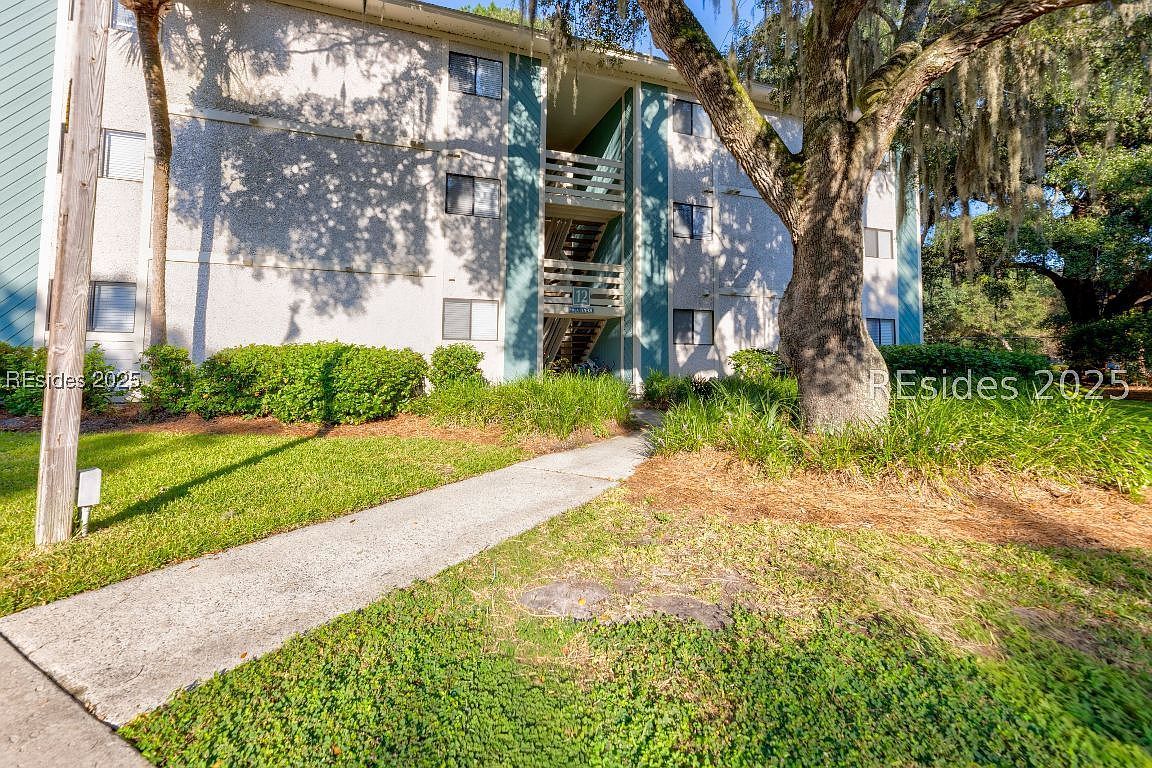 45 Folly Field Rd APT 12I Hilton Head Island, SC 29928 - Thumbnail 2