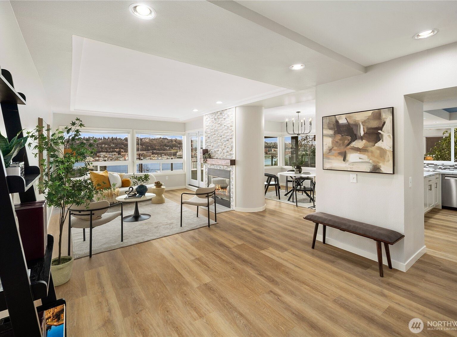 1768 Aurora Ave N APT 103 Seattle, WA 98109 - Thumbnail 2