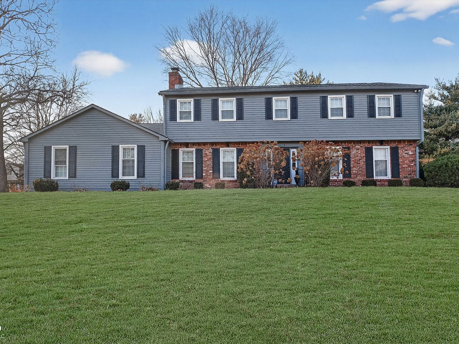 12112 Roxbury Pl Carmel, IN 46033 - Thumbnail 2