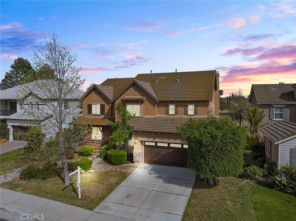 8574 Lourenco Ln Corona, CA 92880 - Thumbnail 2