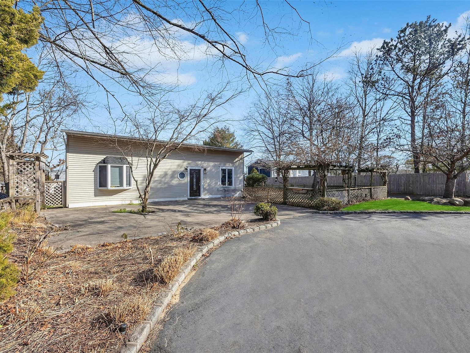 79A Traction Blvd Patchogue, NY 11772 - Thumbnail 2