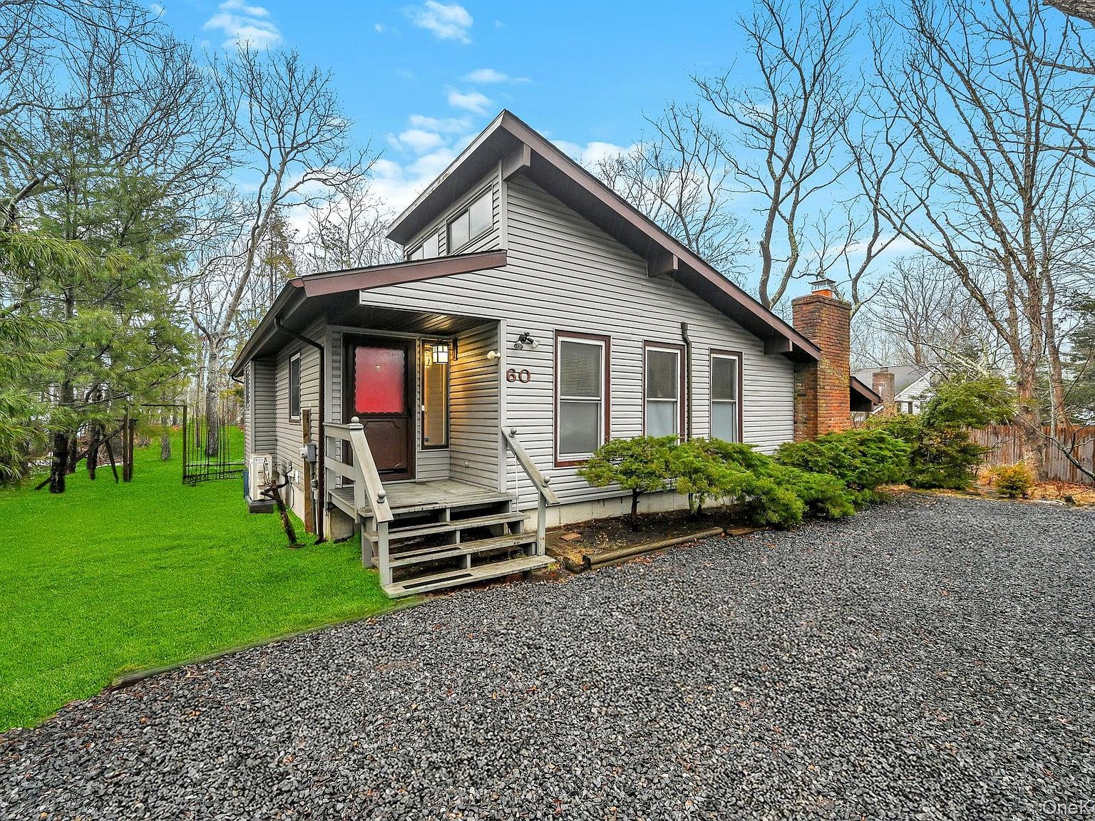 60 Hildreth Pl East Hampton, NY 11937 - Thumbnail 2