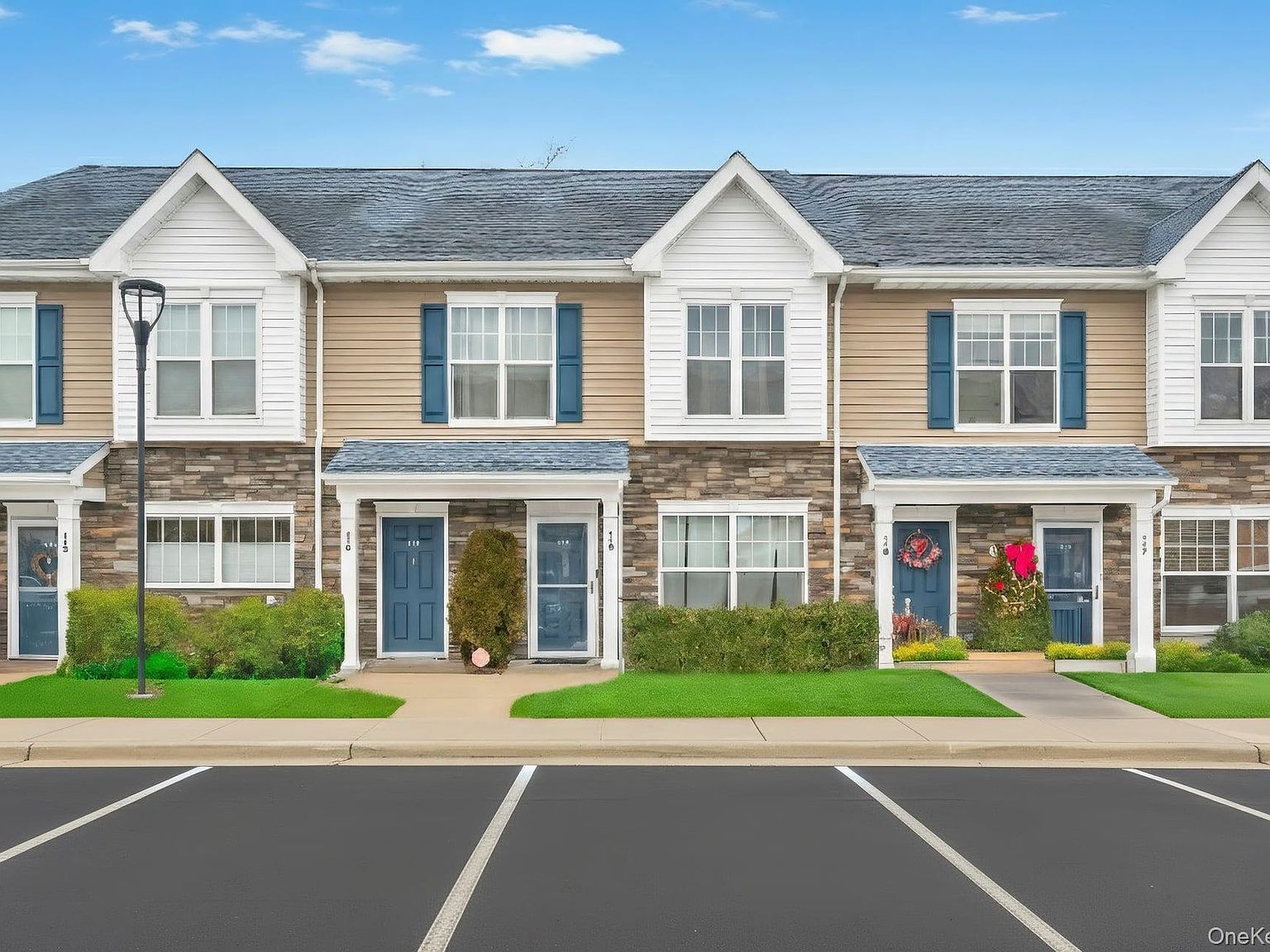 115 Weatherby Ln Central Islip, NY 11722  | Condominium