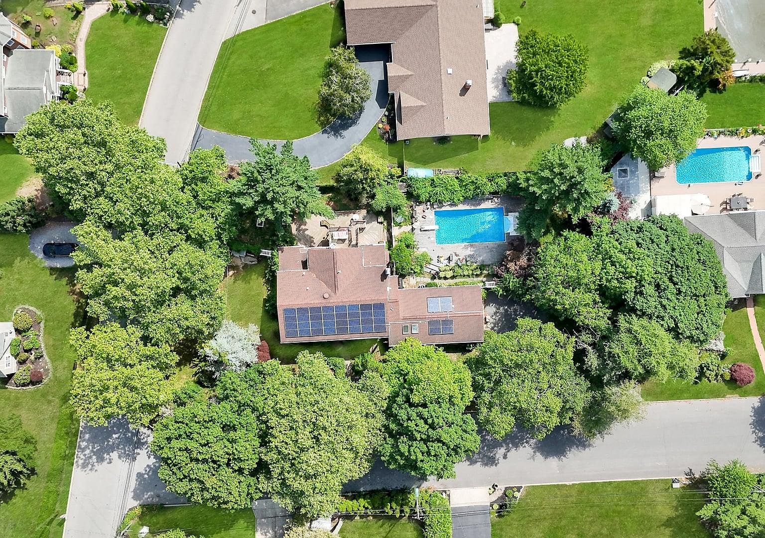 55 Riverview Ct Oakdale, NY 11769, 11769