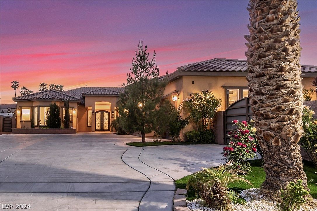 3717 Gershon Ct Las Vegas, NV 89121 - Thumbnail 2