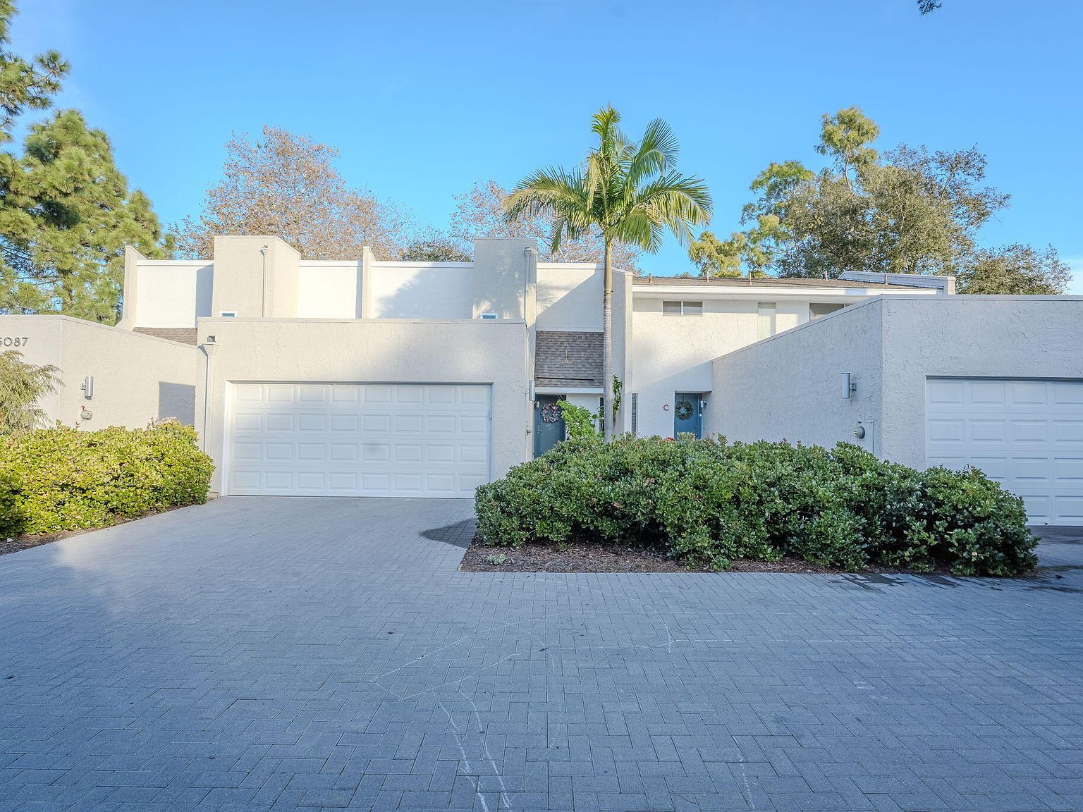 5087 Rhoads Ave APT B Santa Barbara, CA 93111 - Thumbnail 2