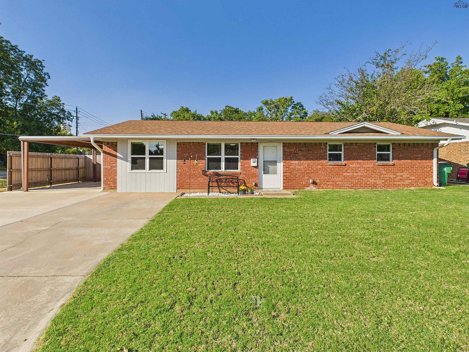 601 Hazel Dr Burkburnett, TX 76354 - Thumbnail 2
