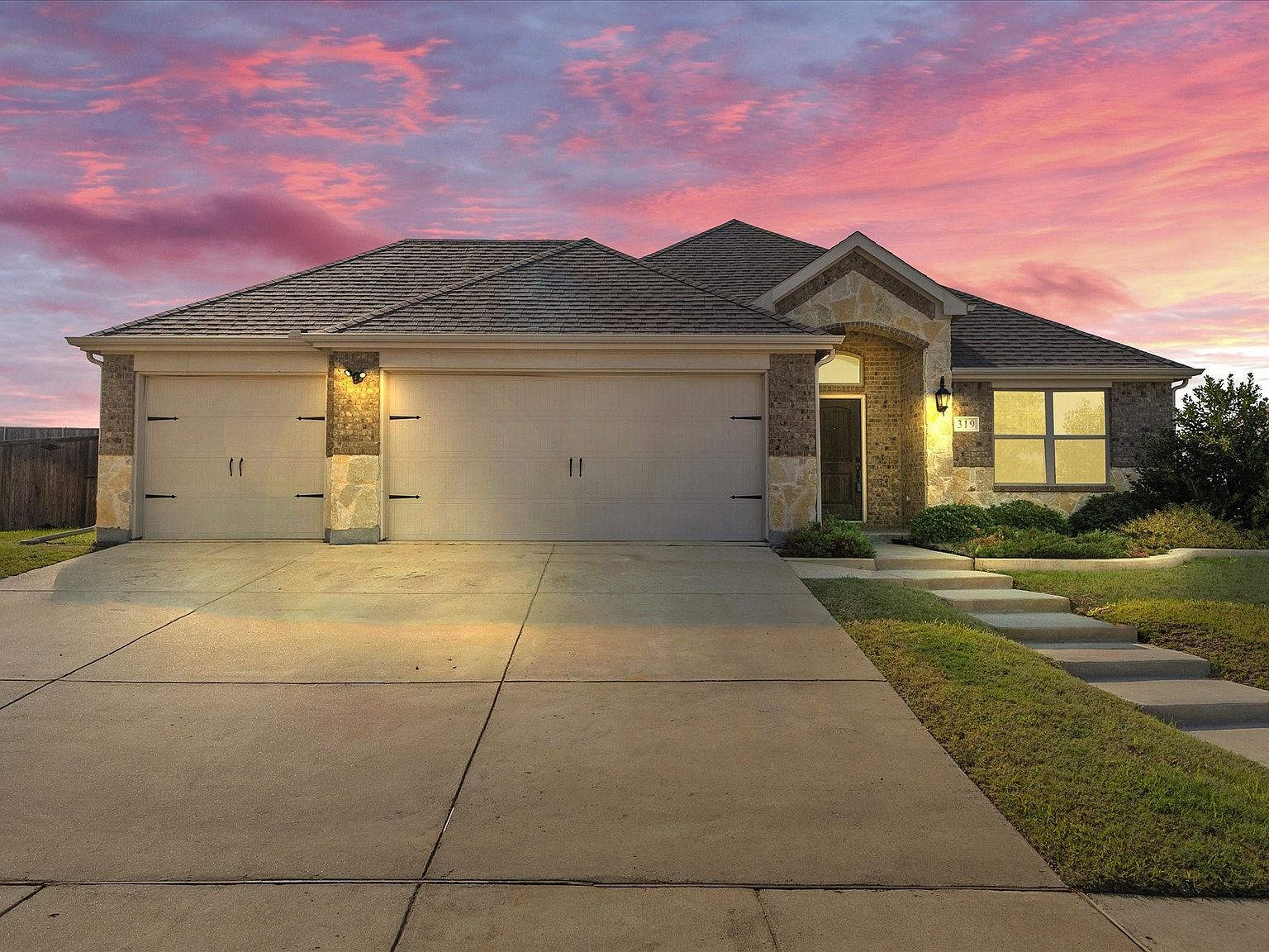 319 Jasmine Dr Royse City, TX 75189 - Thumbnail 2