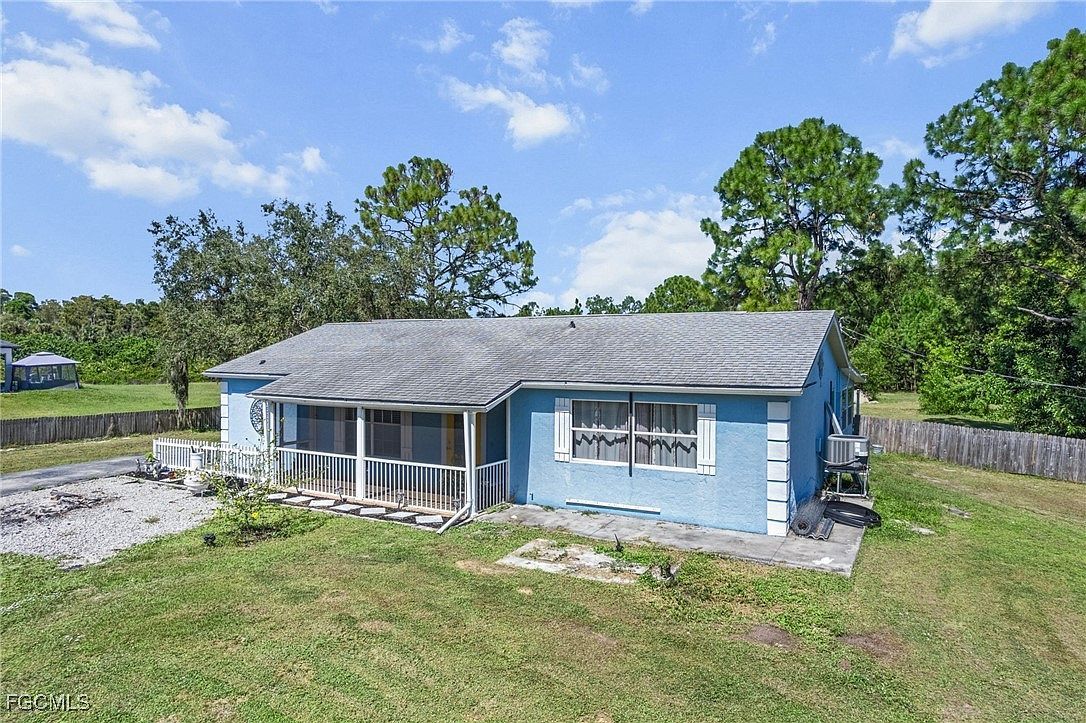 4121 16th Ave NE Naples, FL 34120 - Thumbnail 2