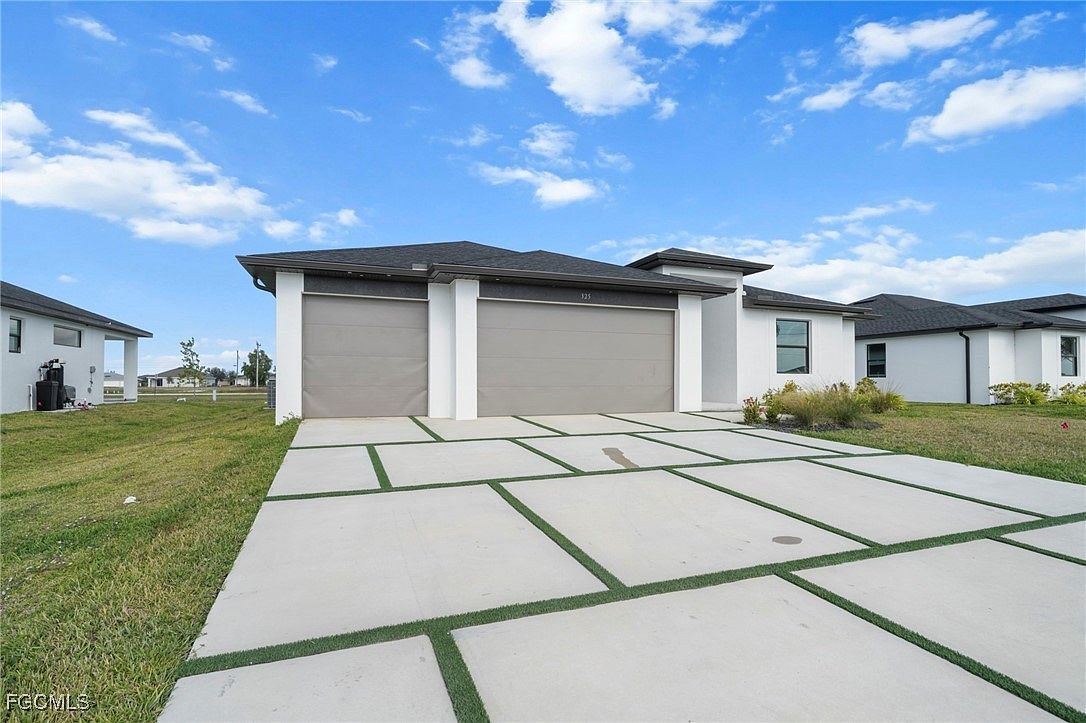 325 NE 15th Terrace Cpe Coral, FL 33909 - Thumbnail 2